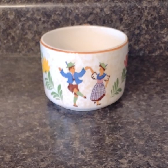 Authentic Vintage Alpine Peasant Ware Soup/Coffee Mug - Picture 1 of 5